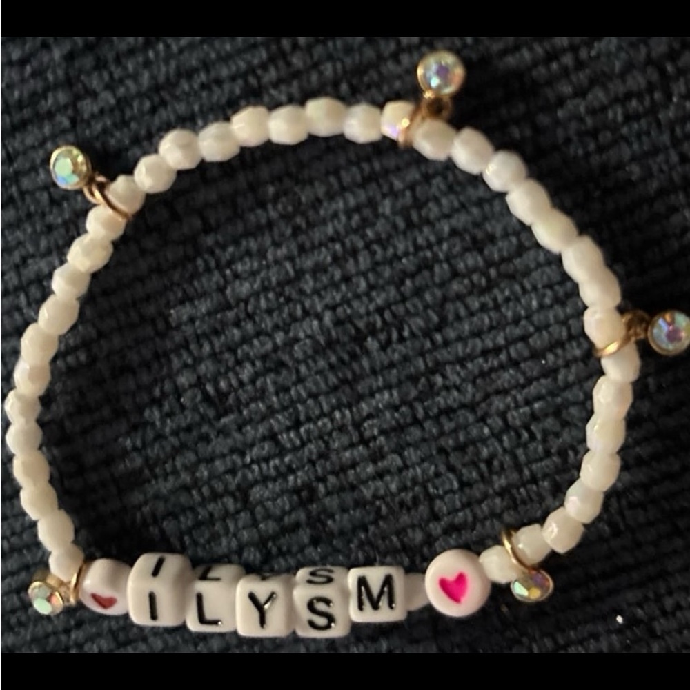 Personalized Beaded Bracelet with Heart Accent - White